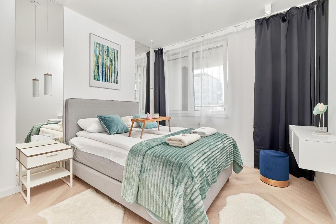 Exclusive Apartments Gwiazdzista With Free Garage Wroclaw By Noclegi Renters Εξωτερικό φωτογραφία