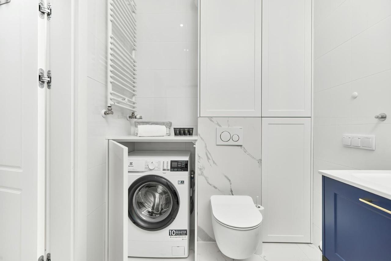 Exclusive Apartments Gwiazdzista With Free Garage Wroclaw By Noclegi Renters Εξωτερικό φωτογραφία