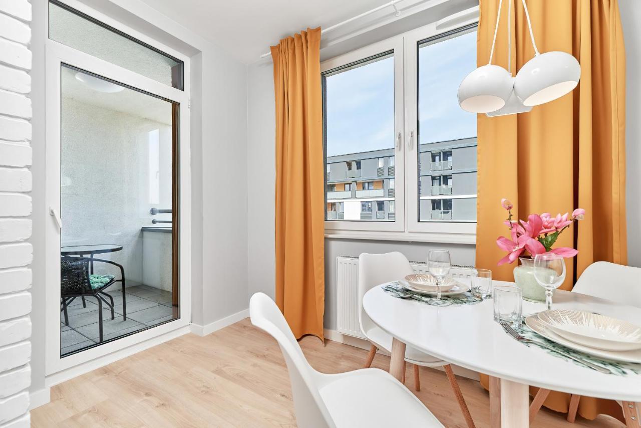 Exclusive Apartments Gwiazdzista With Free Garage Wroclaw By Noclegi Renters Εξωτερικό φωτογραφία
