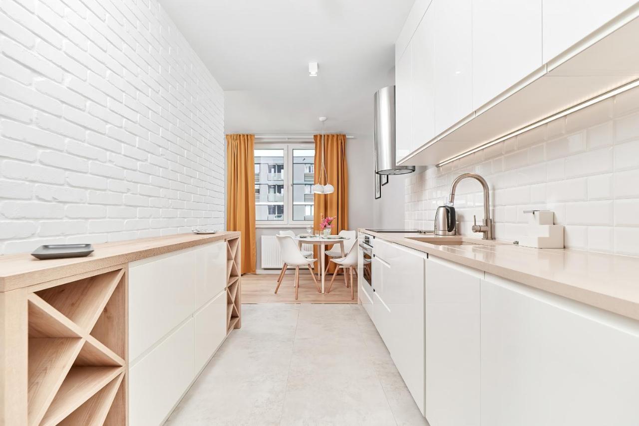 Exclusive Apartments Gwiazdzista With Free Garage Wroclaw By Noclegi Renters Εξωτερικό φωτογραφία