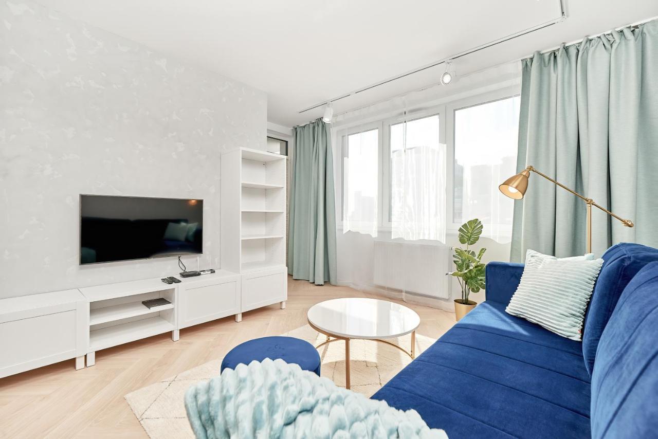 Exclusive Apartments Gwiazdzista With Free Garage Wroclaw By Noclegi Renters Εξωτερικό φωτογραφία